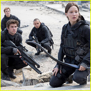 Jennifer Lawrence Shares First Look Pic from 'Hunger Games: Mockingjay - Part 2'!