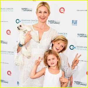 Kelly Rutherford Walks Red Carpet With Her Adorable Kids!