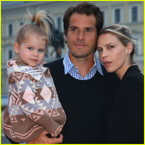 'Barely Famous' Star Sara Foster & Husband Tommy Haas Expecting Second Child!