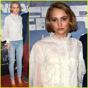 Lily-Rose Depp Is Super Chic In Her Casual Premiere Look