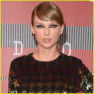 Taylor Swift Wins Original Interactive Program Emmy Award!