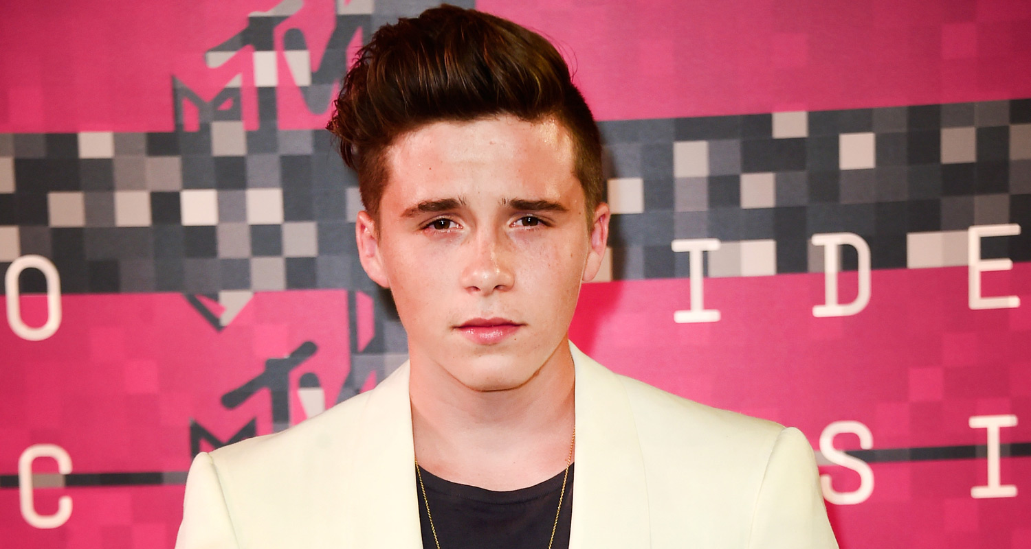 Brooklyn Beckham Checks Out ‘Bend It Like Beckham’ Musical! Brooklyn(01)