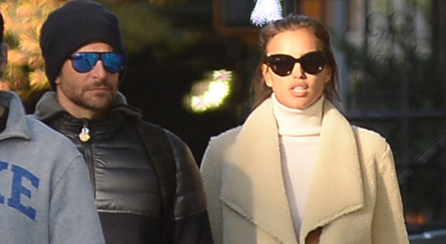 Bradley Cooper Enjoys A Lunch Date With Girlfriend Irina Shayk(01)