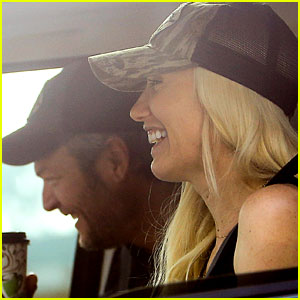 Gwen Stefani & Blake Shelton Share Cute Laughs in the Car!