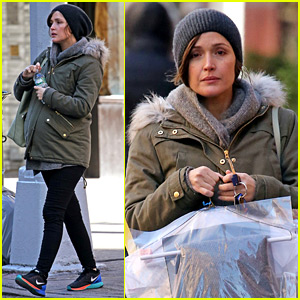 Pregnant Rose Byrne Braves the Chill to Run Errands