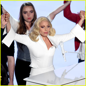 Celebs Praise Lady Gaga's Oscars Performance - Read Tweets
