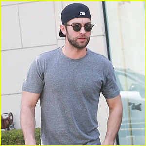 Chace Crawford Gets a Parking Ticket During His Lunch Stop