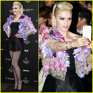 Gwen Stefani Gets Her Own Kimono During Fashion Week Toyko