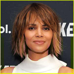 Halle Berry Joins Instagram, Goes Topless in First Photo! | Halle Berry