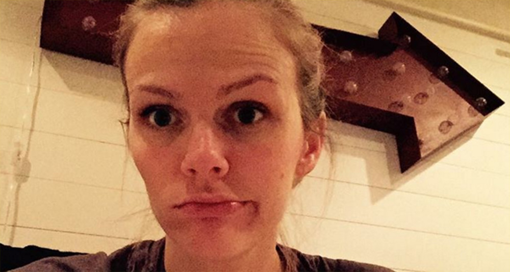 Brooklyn Decker ‘Livid’ After Missing Flight to Pump Breast Milk