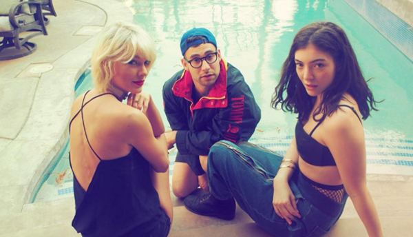 Taylor Swift Hangs Poolside with Her Squad at Coachella