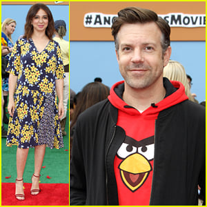 Jason Sudeikis Joins Maya Rudolph for 'Angry Birds' Premiere