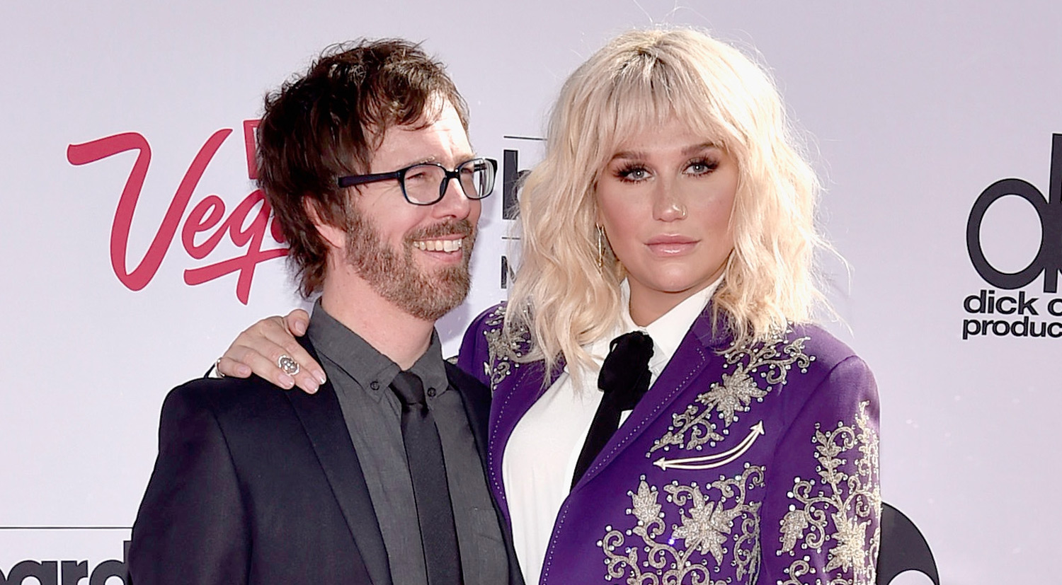 Kesha Brings Ben Folds to Billboard Music Awards 2016! 2016 Billboard