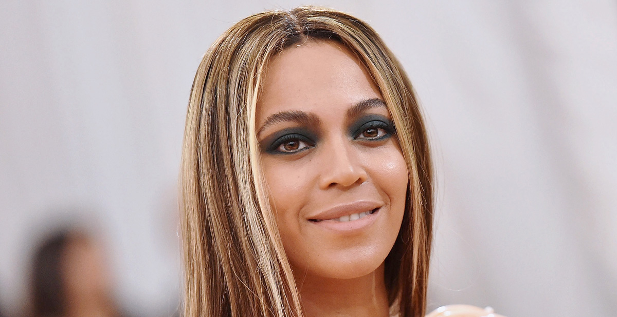 Beyonce Shares BehindtheScenes From ‘Formation’ Tour Stop Watch Now