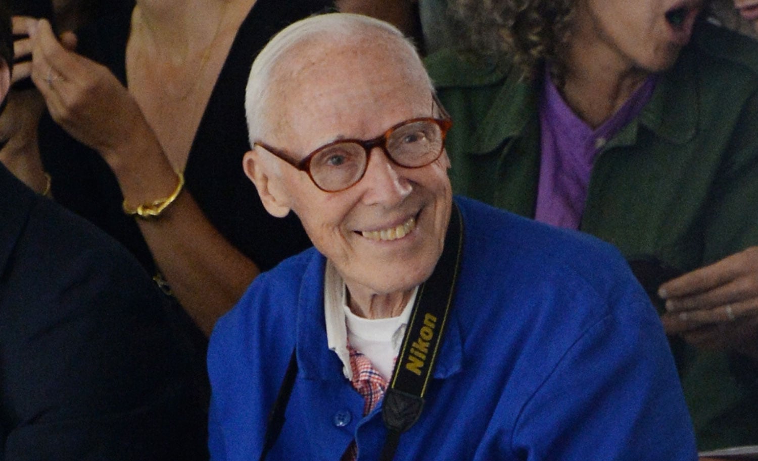 Bill Cunningham Dead - Fashion Photographer Dies at 87 - Just Jared ...