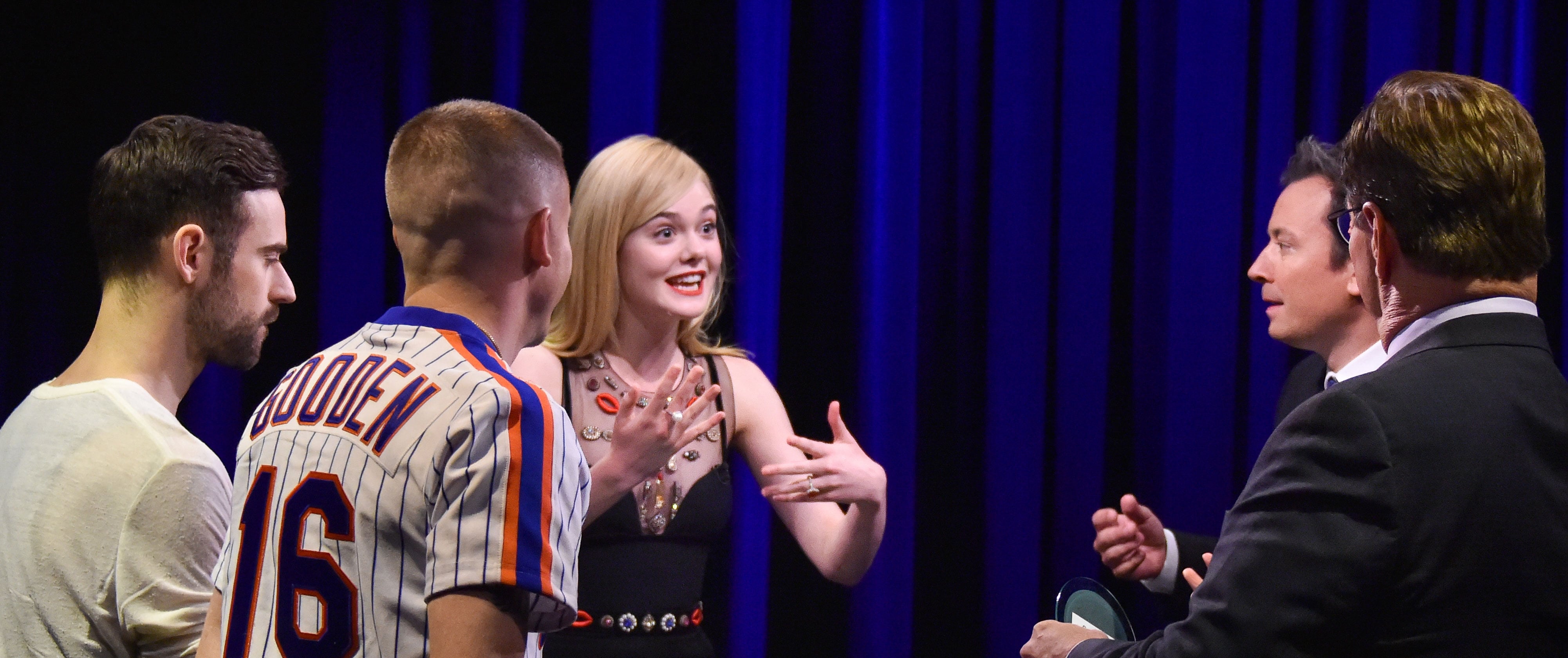 Elle Fanning Plays Catchphrase on 'The Tonight Show' (Video) - Just ...