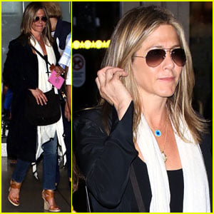 Jennifer Aniston Talks About Her Grinch-Like Character in 'Office Christmas Party'