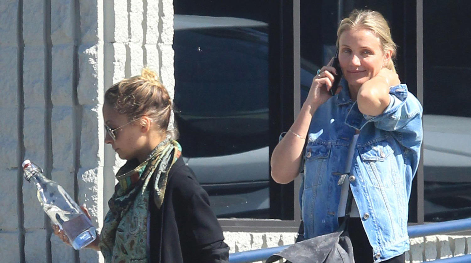 SisterinLaws Cameron Diaz & Nicole Richie Enjoy a Pampering Session