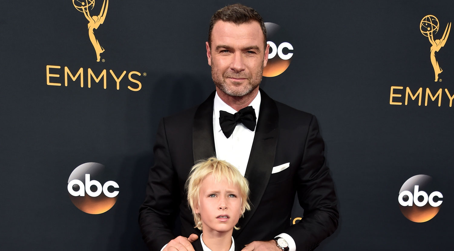 Liev Schreiber Brings Son Sasha as His Date to Emmys 2016! 2016 Emmy
