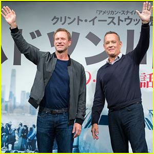 Tom Hanks & Aaron Eckhart Promote 'Sully' in Japan