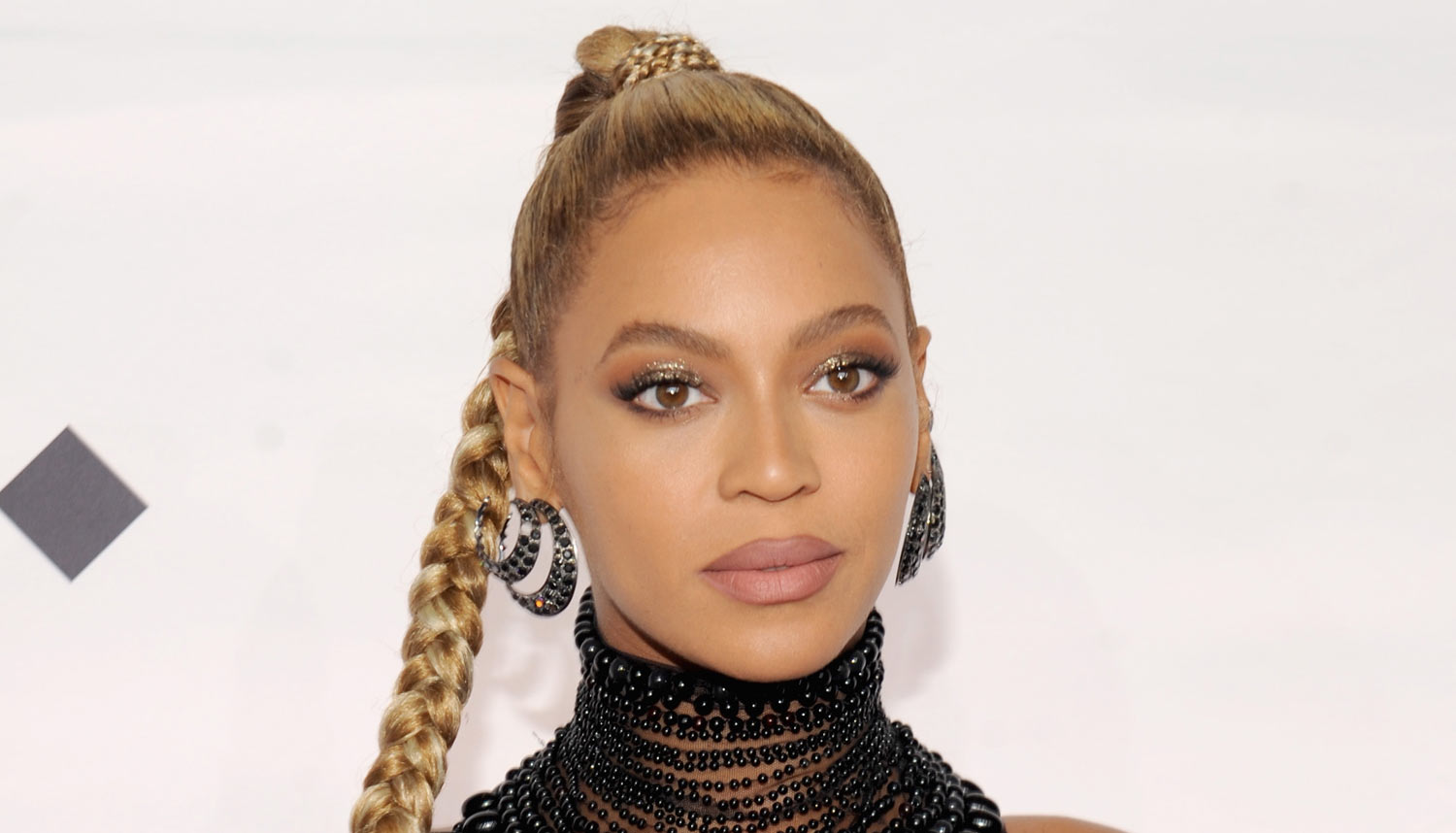 Beyonce Arrives at Tidal X: 1015 Looking Absolutely Stunning | Beyonce ...