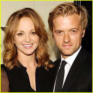 Glee's Jayma Mays Welcomes Baby Boy Jude (Report)