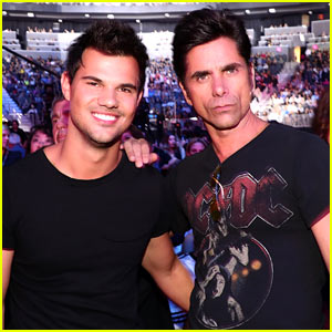 Taylor Lautner & John Stamos Say They Have 'Romantic Dinners' Together!