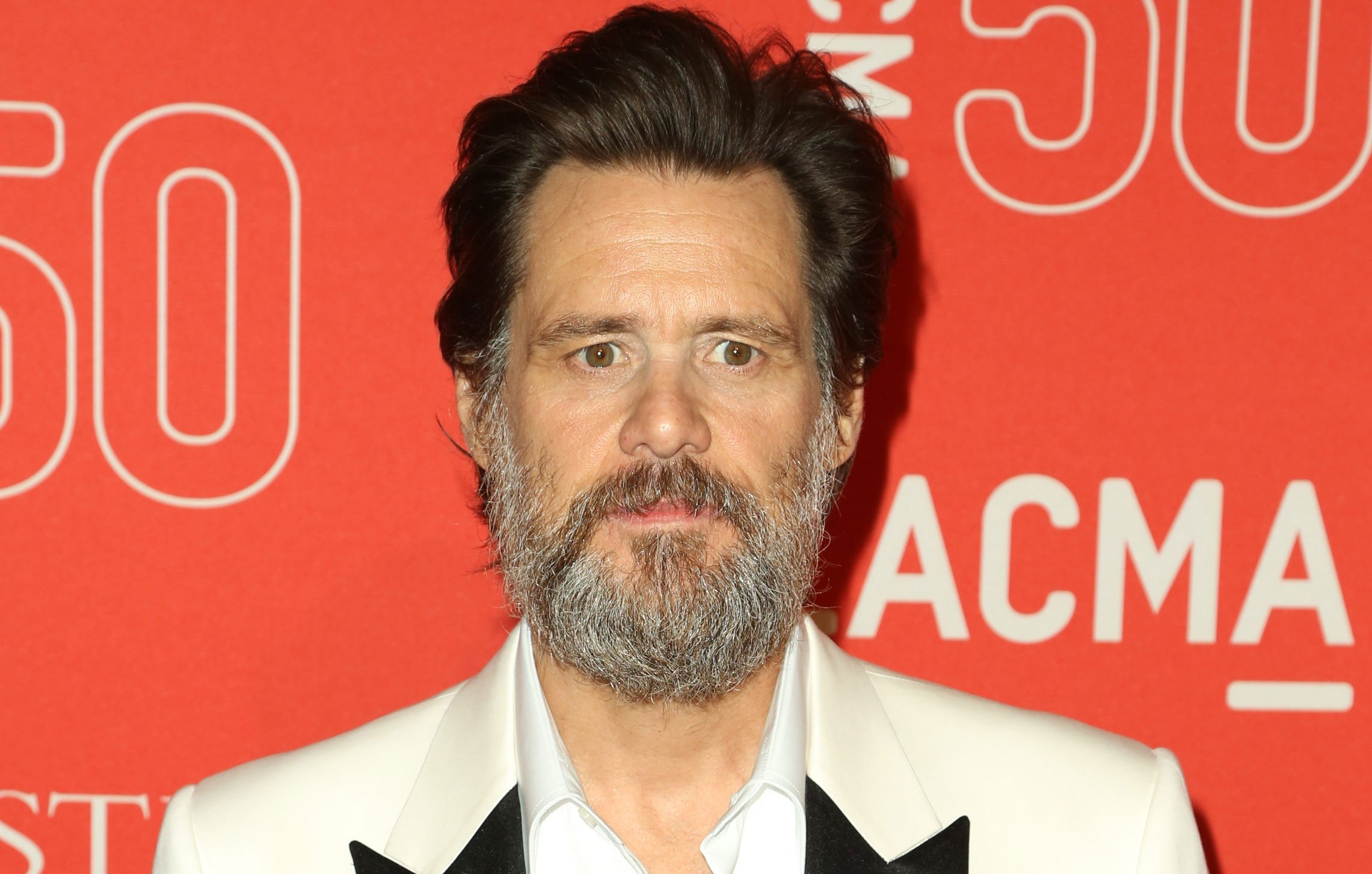 Jim Carrey Calls STD Claims By Late Girlfriend’s Mother ‘Irrelevant(01)