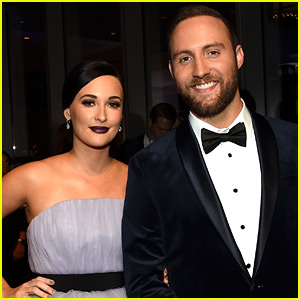 Kacey Musgraves Gets Engaged on Christmas Eve!