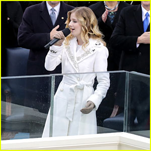 VIDEO: Jackie Evancho Performs National Anthem at Inauguration