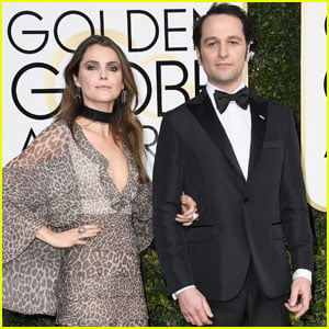 Keri Russell & Matthew Rhys Couple Up for Golden Globes 2017