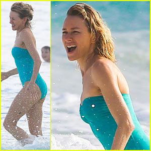 Naomi Watts Wishes Fans a Happy New Year from Mexico!