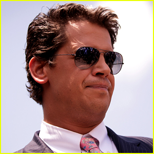 Milo Yiannopoulos Book Will No Longer Be Published by Simon & Schuster