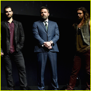 Ben Affleck Makes Surprise Appearance at CinemaCon 2017 With 'Justice League' Cast