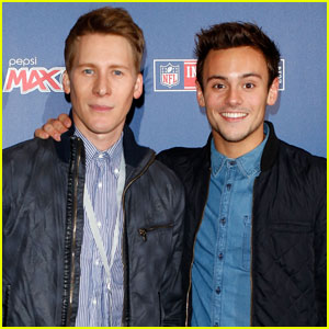 Tom Daley & Dustin Lance Black Marry in English Castle