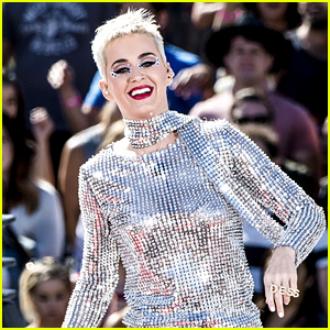 Katy Perry Becomes First Person to Reach 100 Million Twitter Followers