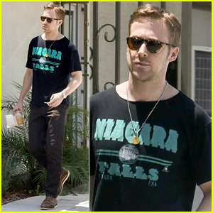 Ryan Gosling Relaxes His Muscles at an Acupuncture Clinic