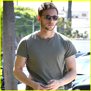 Jamie Bell Flaunts Toned Arms on His Way to Lunch