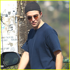 Robert Pattinson Gets In Some Exercise at the Dog Park