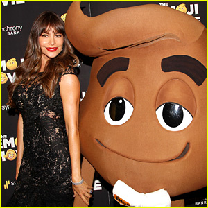 Sofia Vergara Poses with Poop Emoji at 'Emoji Movie' Screening