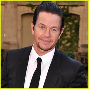 Mark Wahlberg Shows Some Muscle While Training For ‘Mile 22′ | Mark