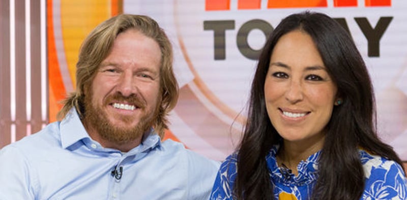 Chip & Joanna Gaines Reveal 'Fixer Upper' to End with Season 5 - Just ...