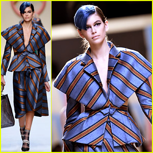 Kaia Gerber Opens Fendi Show, Joins More Blue-Haired Models!