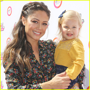 Vanessa Lachey Has a Girls Day Out With Daughter Brooklyn!