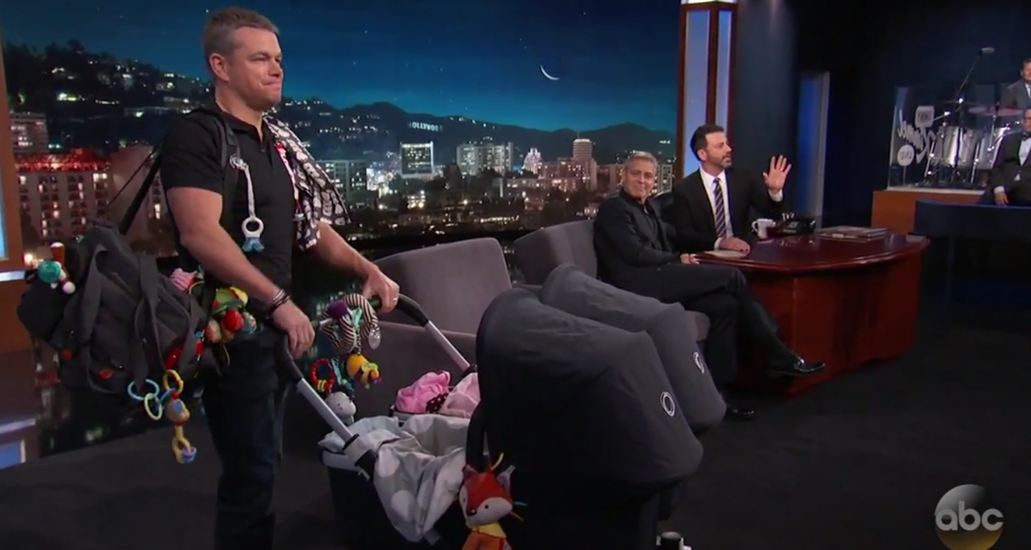 Clooney Sneaks Matt Damon Onto ‘Jimmy Kimmel Live’ As His Twins(02)