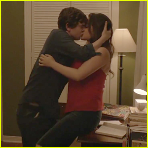 Freddie Highmore & Odeya Rush Share a First Kiss in 'Almost Friends' - Watch! (Exclusive Premiere)