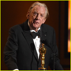 Donald Sutherland Accepts Lifetime Achievement Oscar at Governors Awards 2017