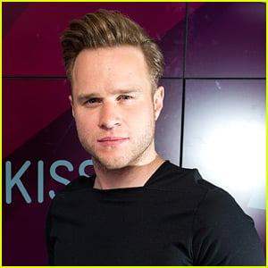 Olly Murs Tweets Live Updates from Oxford Circus Incident in London