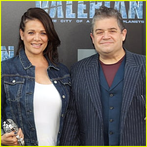 Patton Oswalt & Meredith Salenger Are Married!