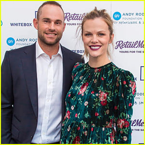 Pregnant Brooklyn Decker Supports Husband Andy Roddick at His Foundation Gala